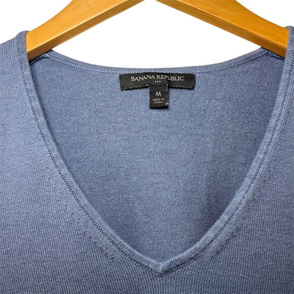 Banana Republic V-Neck Knit Sweater Blue Women's Size Medium - Picture 4 of 4
